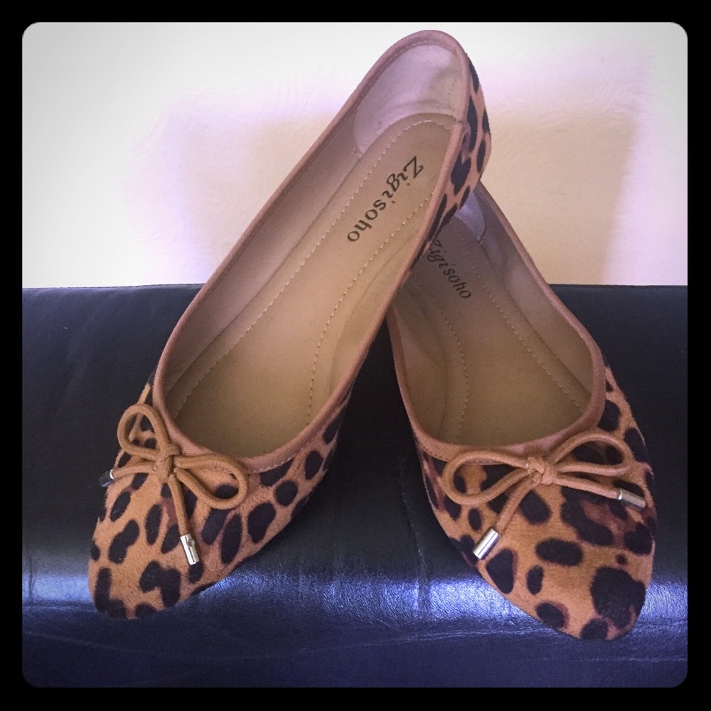 ZIGI Soho leopard ballet flats.